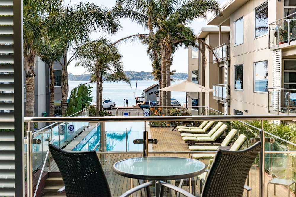 Edgewater Palms Apartments 67/74