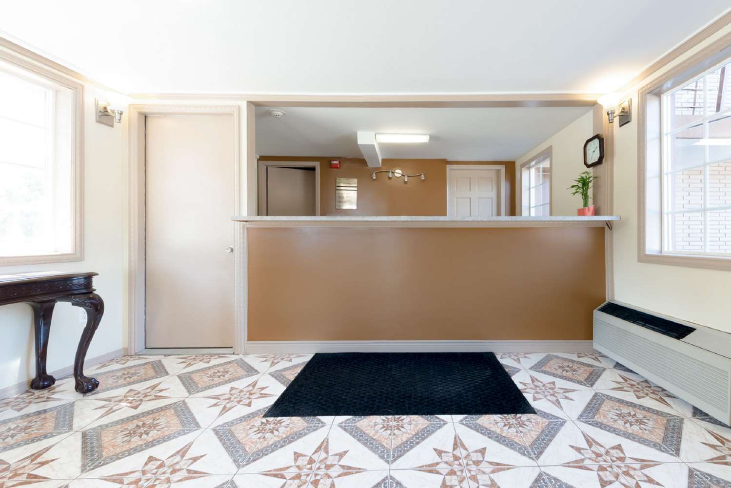 Super 8 by Wyndham Greensburg/Latrobe 2/21