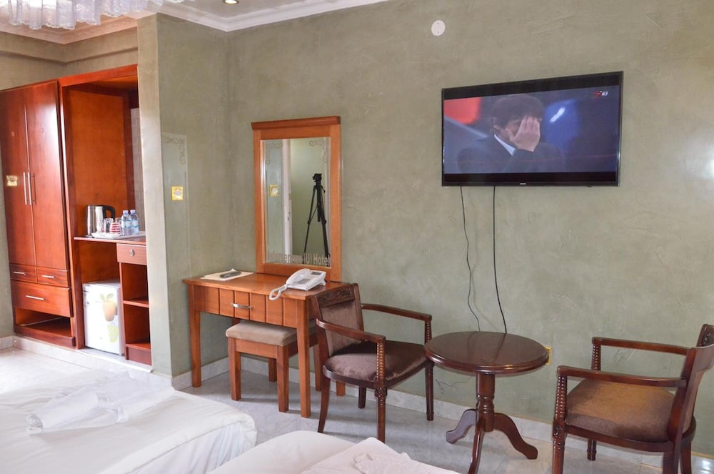 Interservice Hotel 30/44
