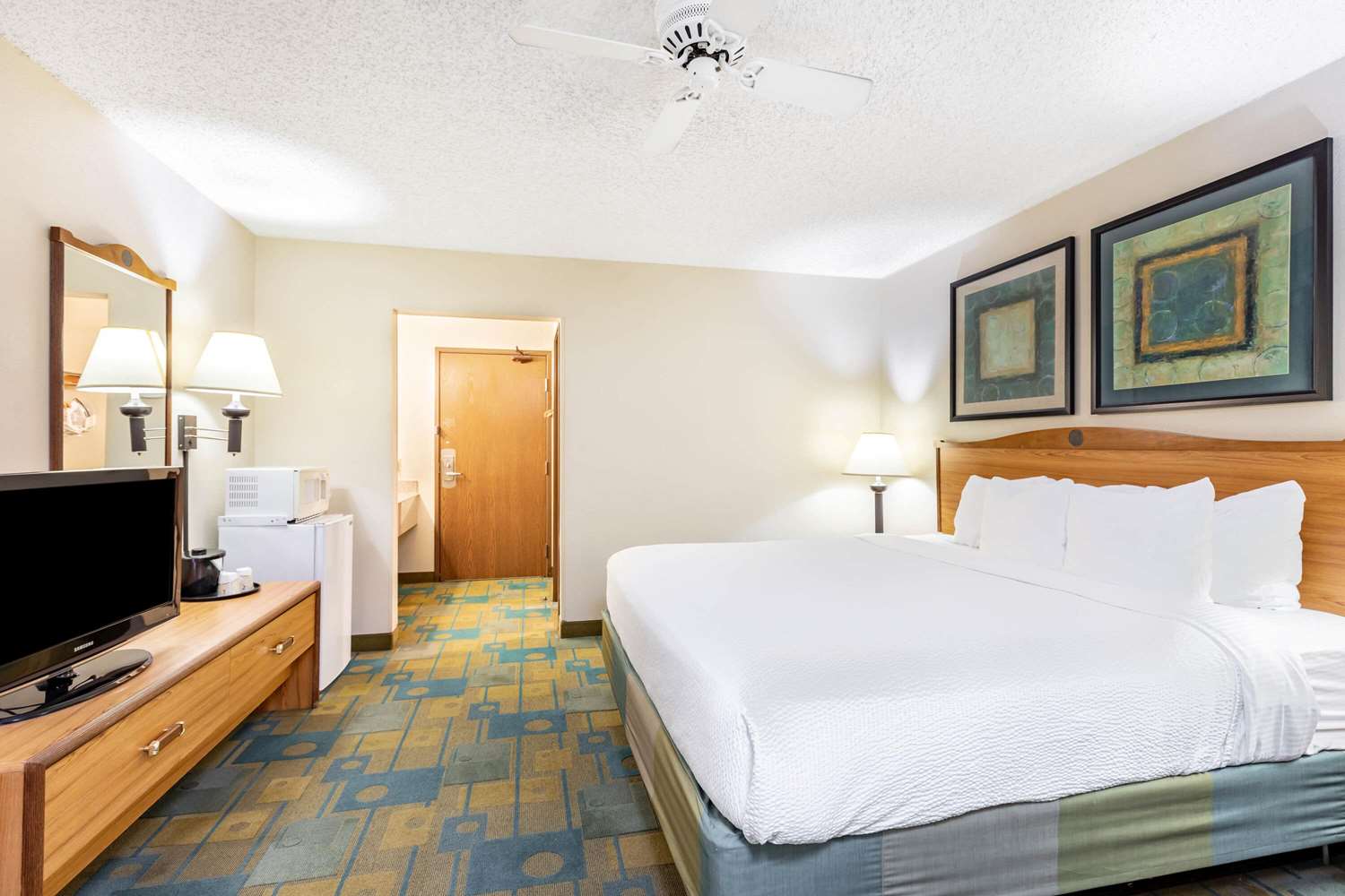 La Quinta Inn & Suites by Wyndham El Paso East 17/37