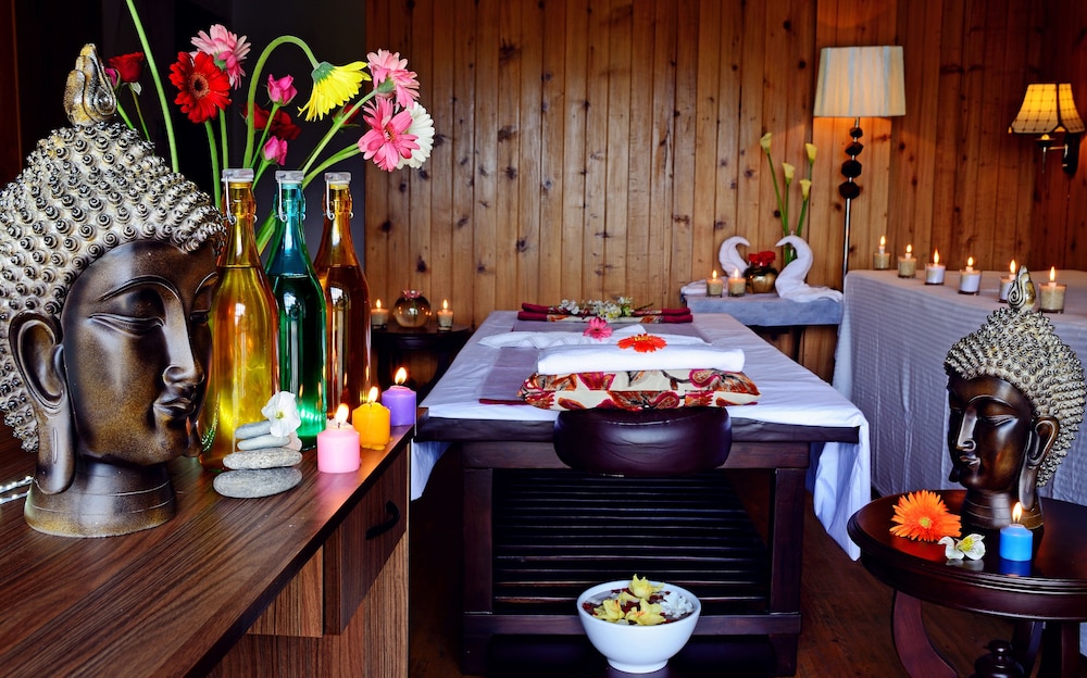 Summit Barsana Resort and Spa 22/34