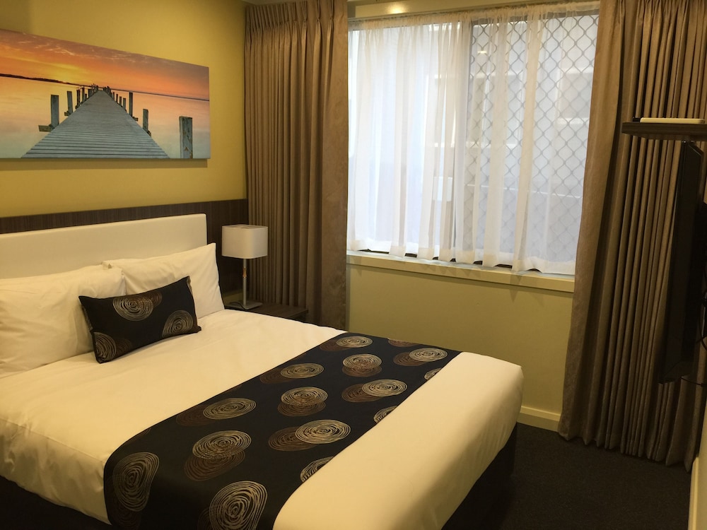 Park Squire Motor Inn And Serviced Apartments 18/49