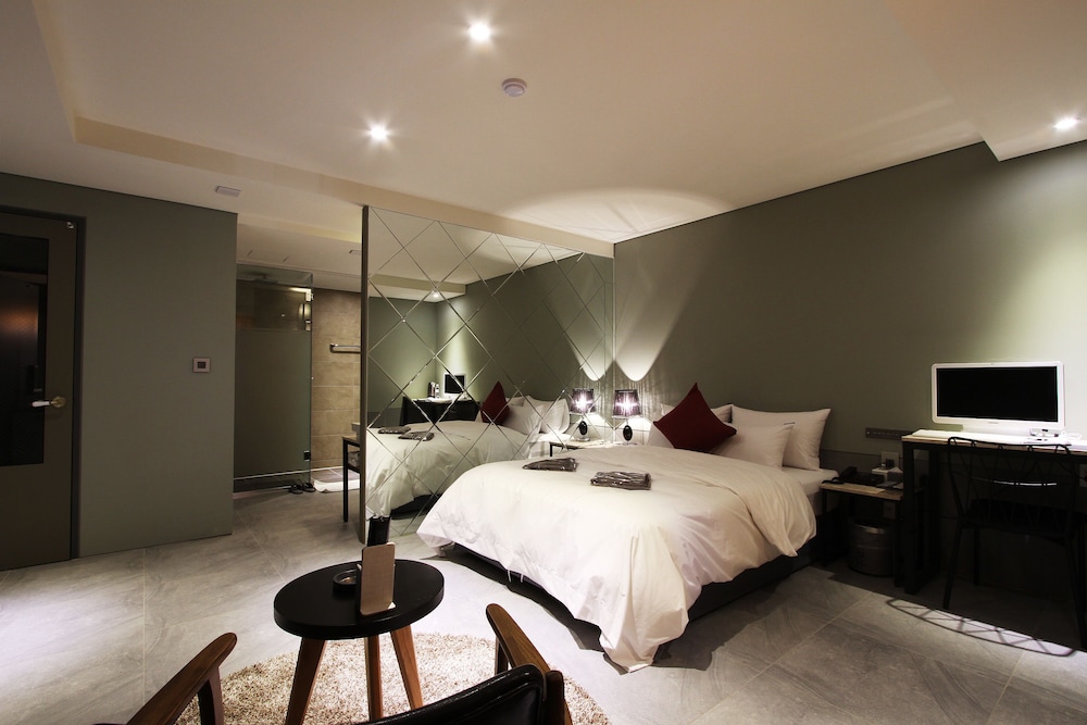 SR Design Hotel 27/60