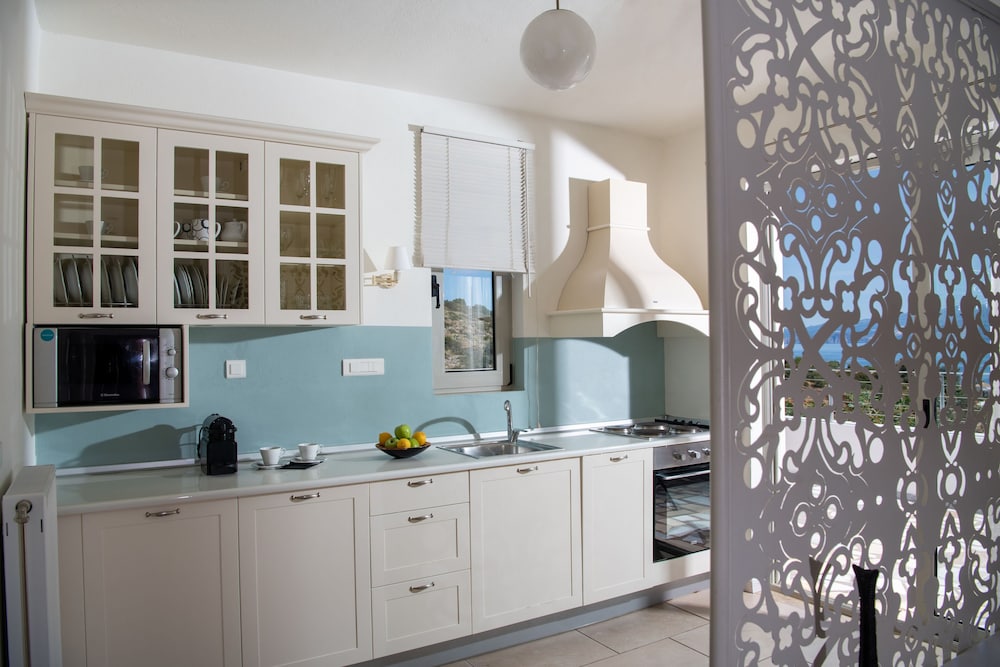 Pleiades Luxurious Villas 7/48