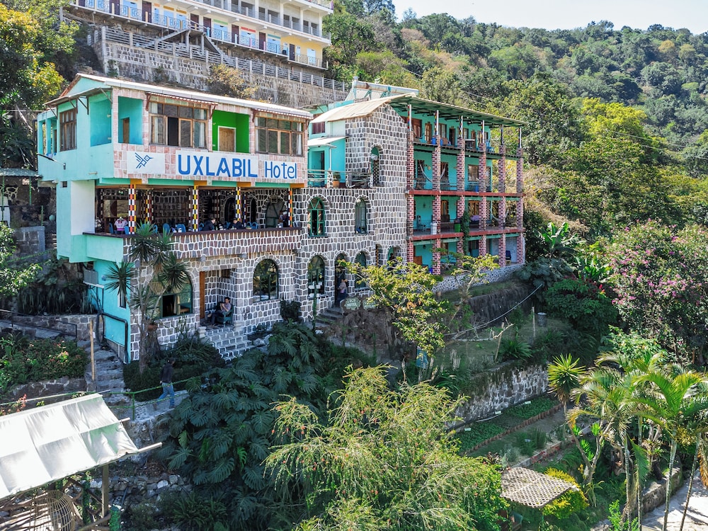 ECO HOTEL UXLABIL ATITLAN 3/49