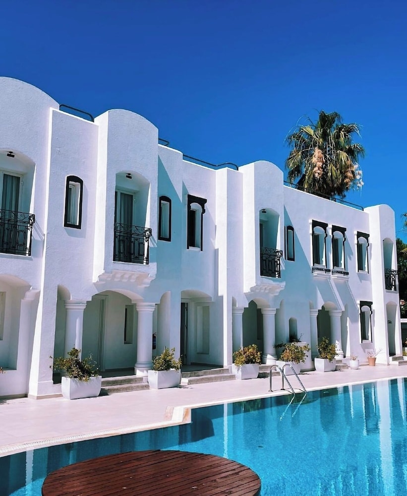 Yalinn Hotel 3/50