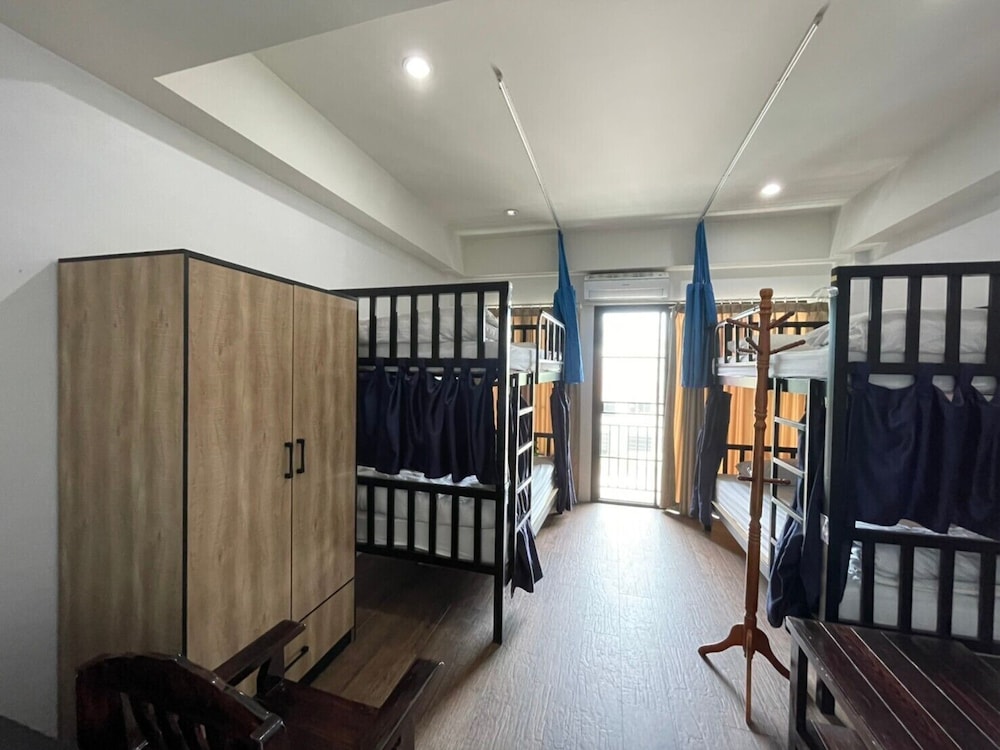 Bakeroom Hostel 12/27