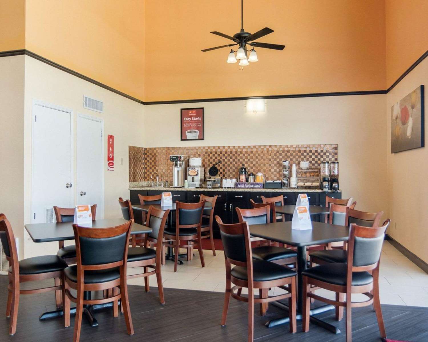 HomeStay Inn & Suites Russellville 21/33