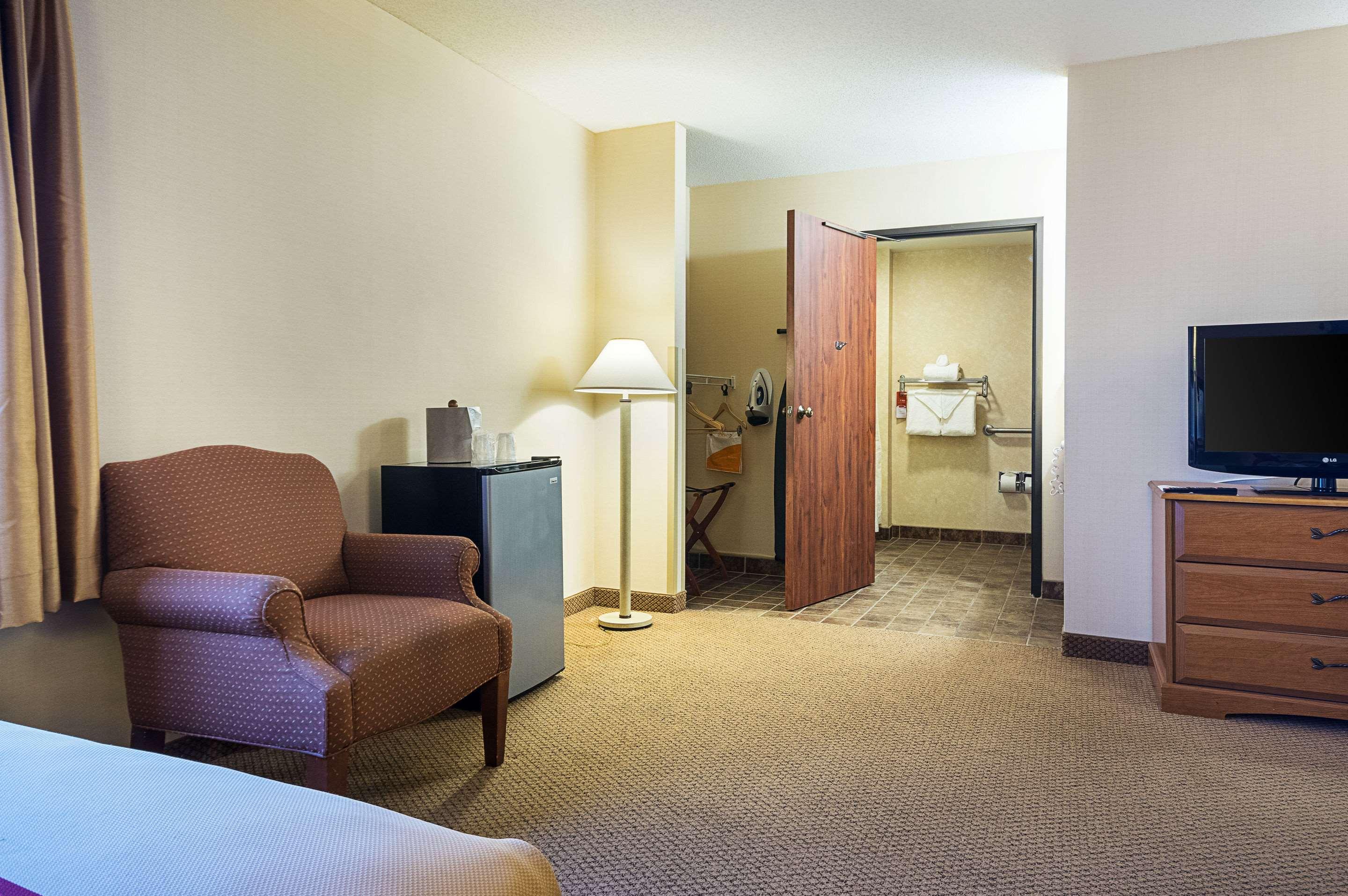 Econo Lodge 21/41