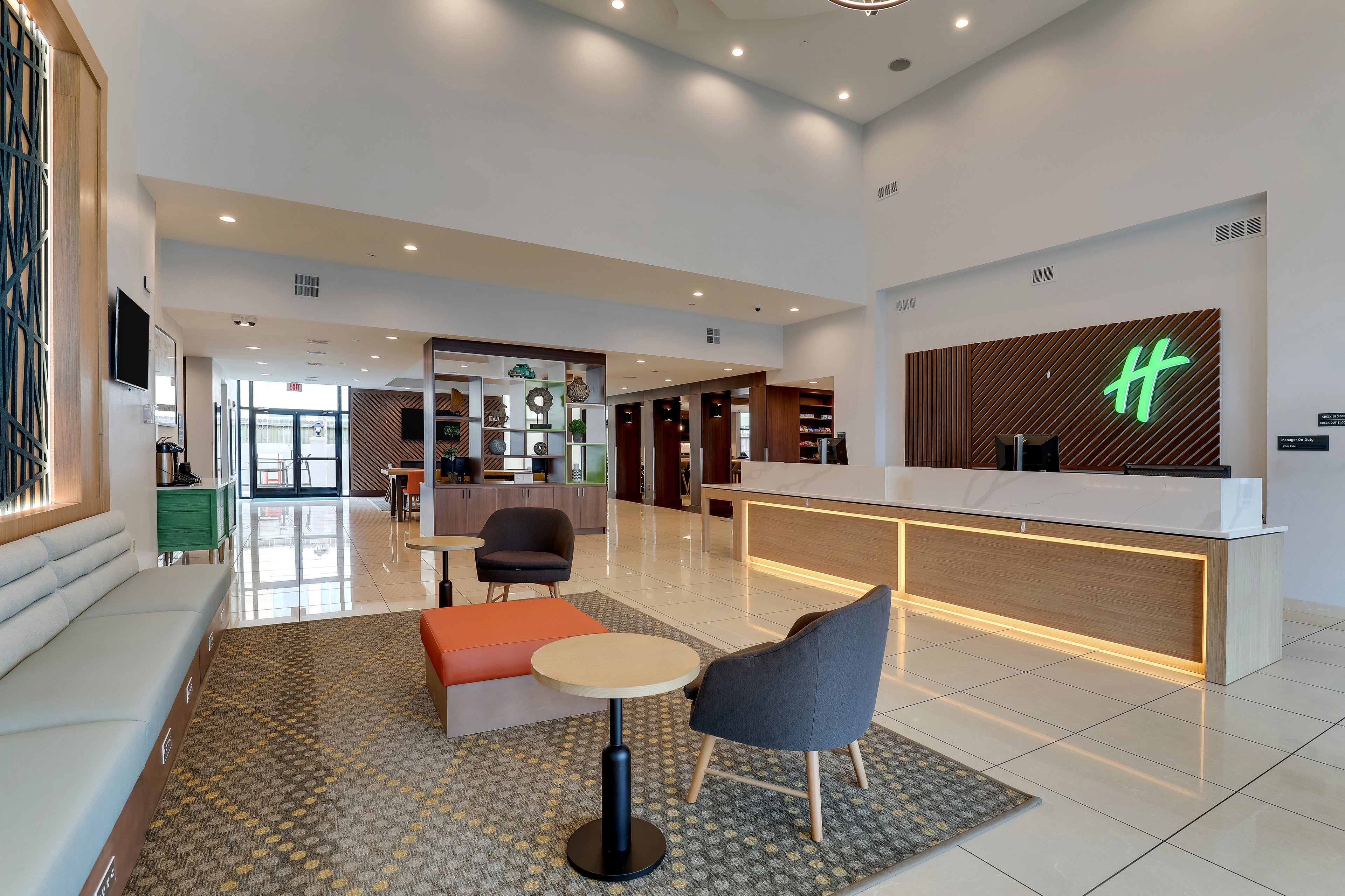Holiday Inn Mobile - Airport 38/61
