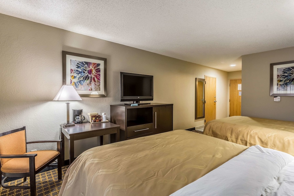 Quality Inn and Suites El Paso I-10 13/43