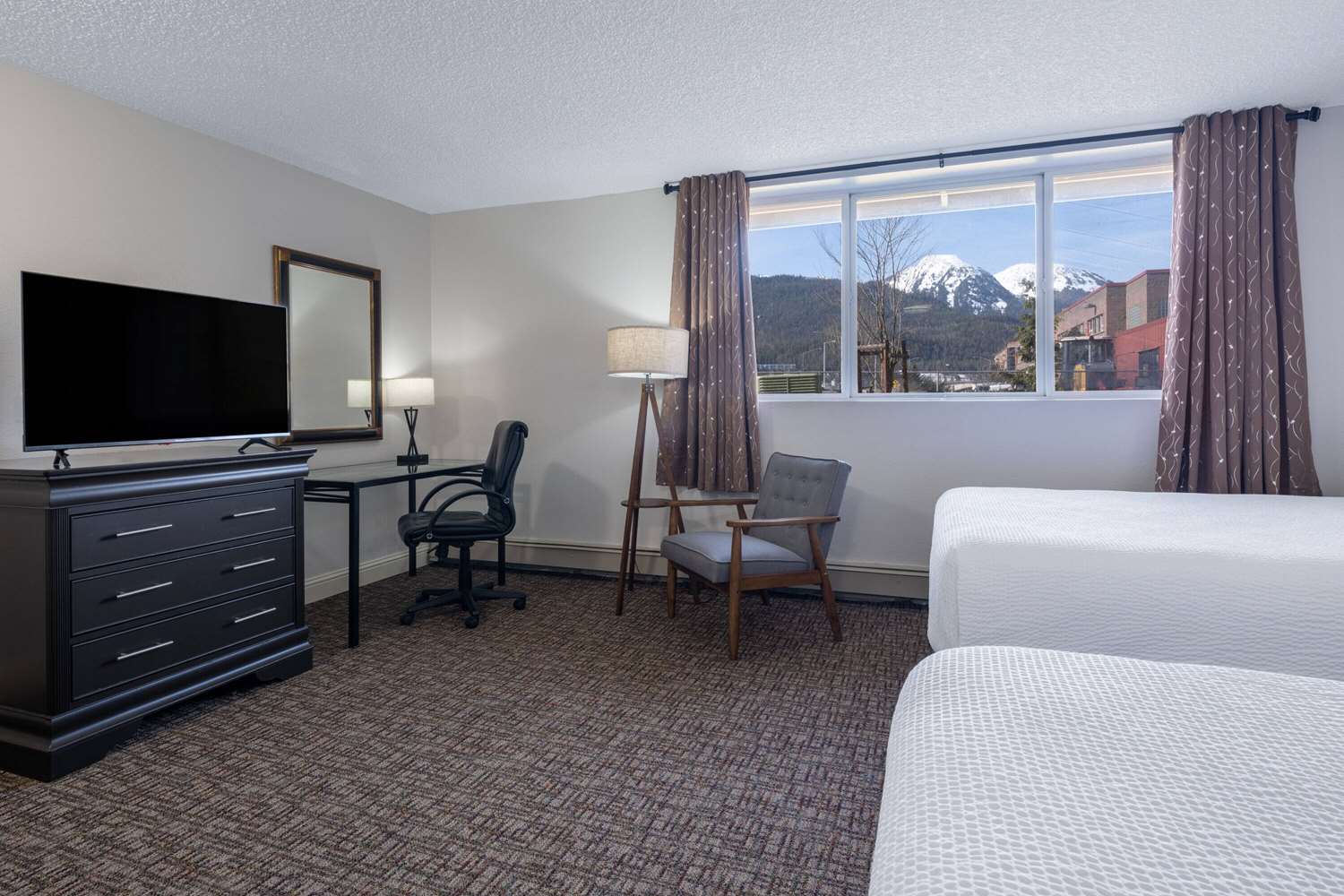 Ramada by Wyndham Juneau 30/61
