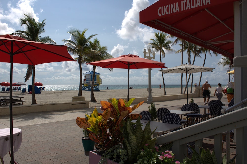 Golden Sand Oceanfront 56/58