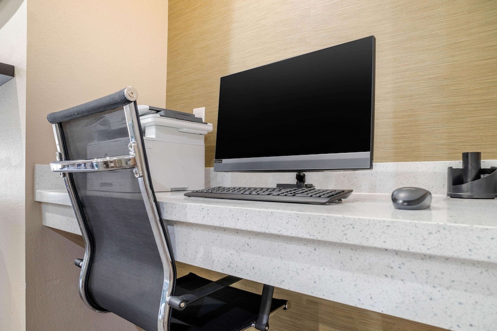 Sleep Inn & Suites Houston Westchase - Little Saigon 27/29