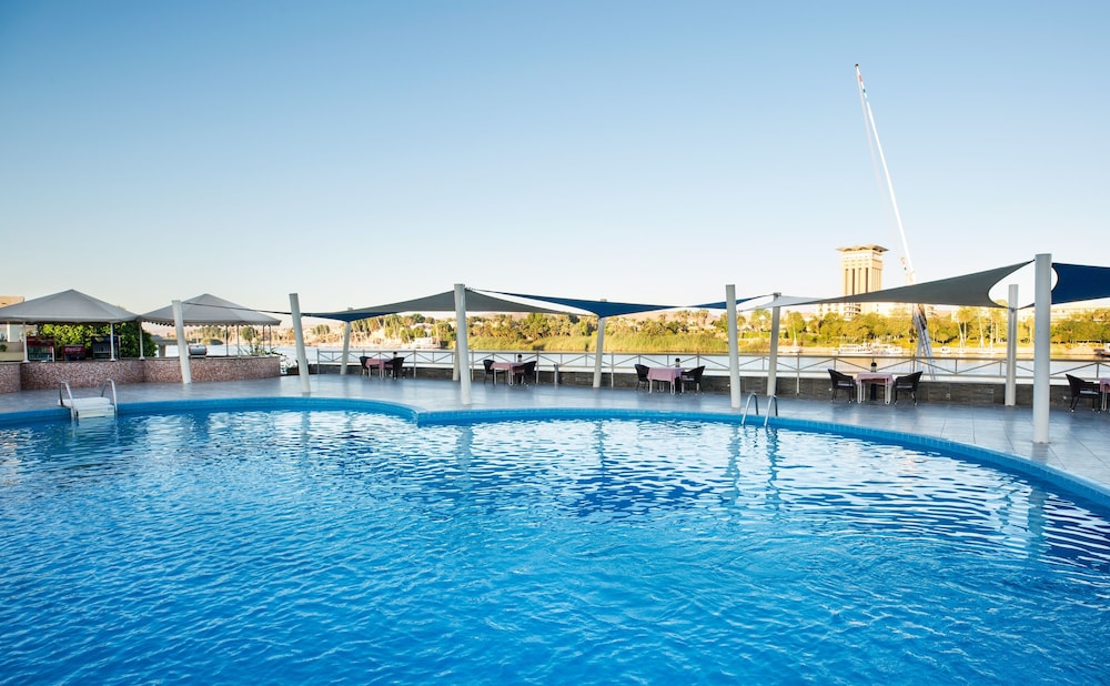 Obelisk Nile Hotel Aswan 70/75