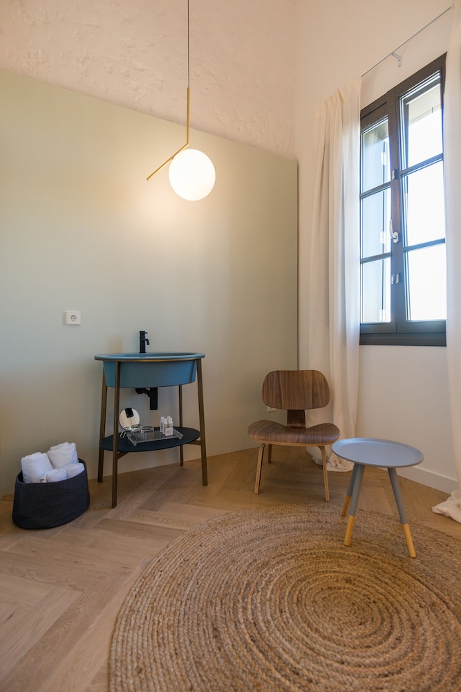 Sodium Hotel Boutique 32/50
