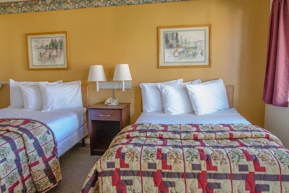 California Suites 26/55