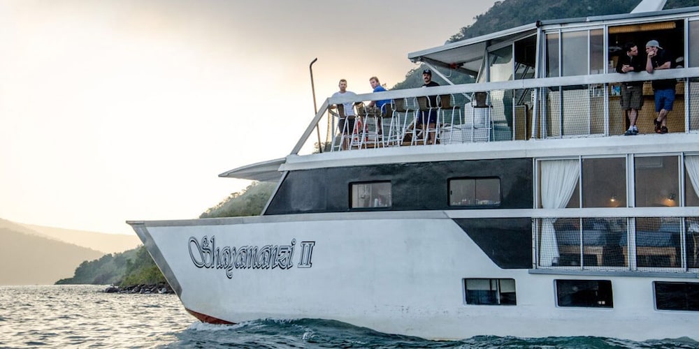 Shayamanzi Houseboats 2/50