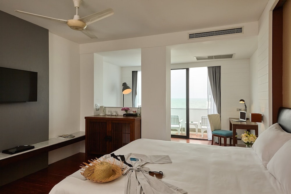 Loligo Resort Hua Hin + A Fresh Twist By Let's Sea 38/81