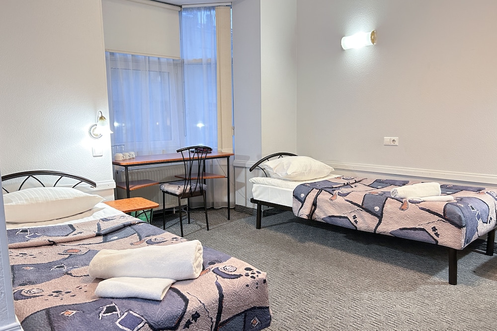 STANDARD, TWIN BEDS