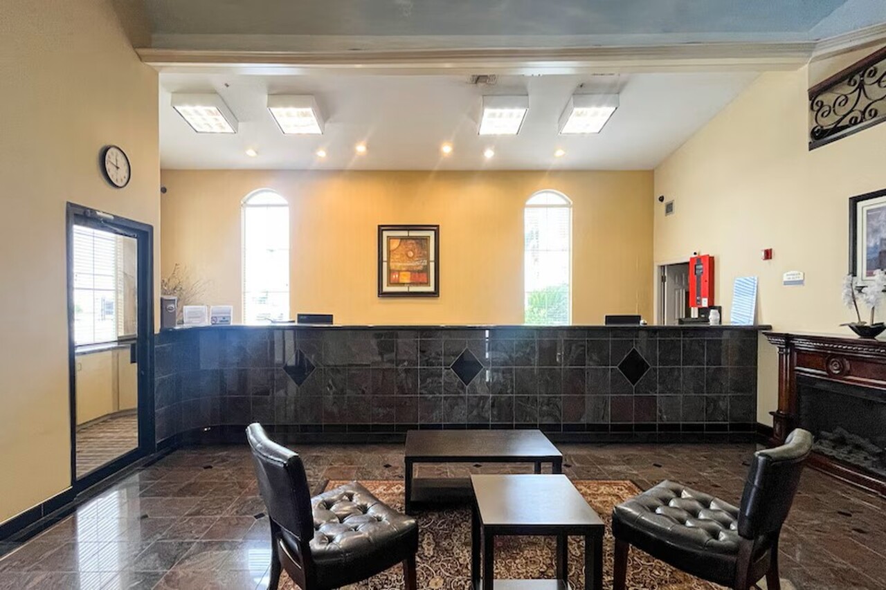 Studio6 Suites Houston TX Spring 15/22