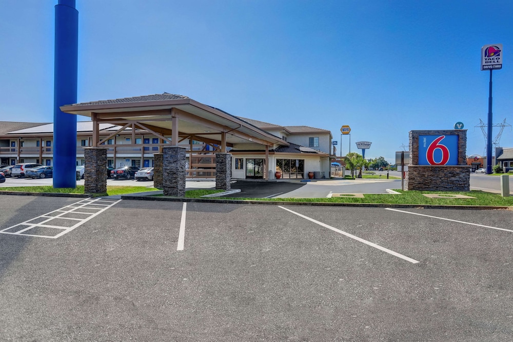 Motel6 Anderson, CA - Redding Airport 30/39