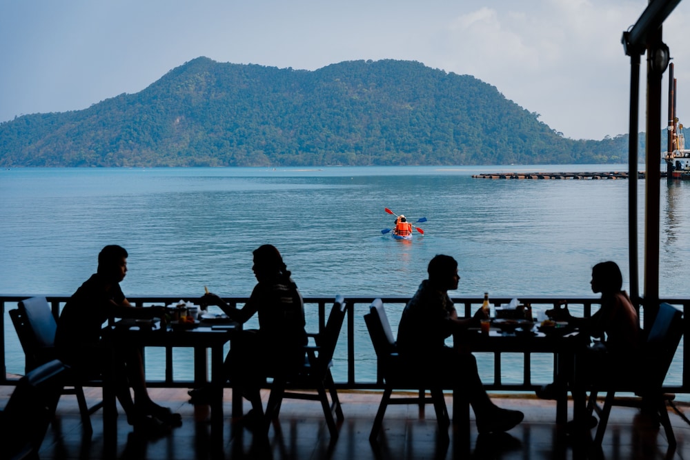 The Aiyapura Koh Chang 37/50
