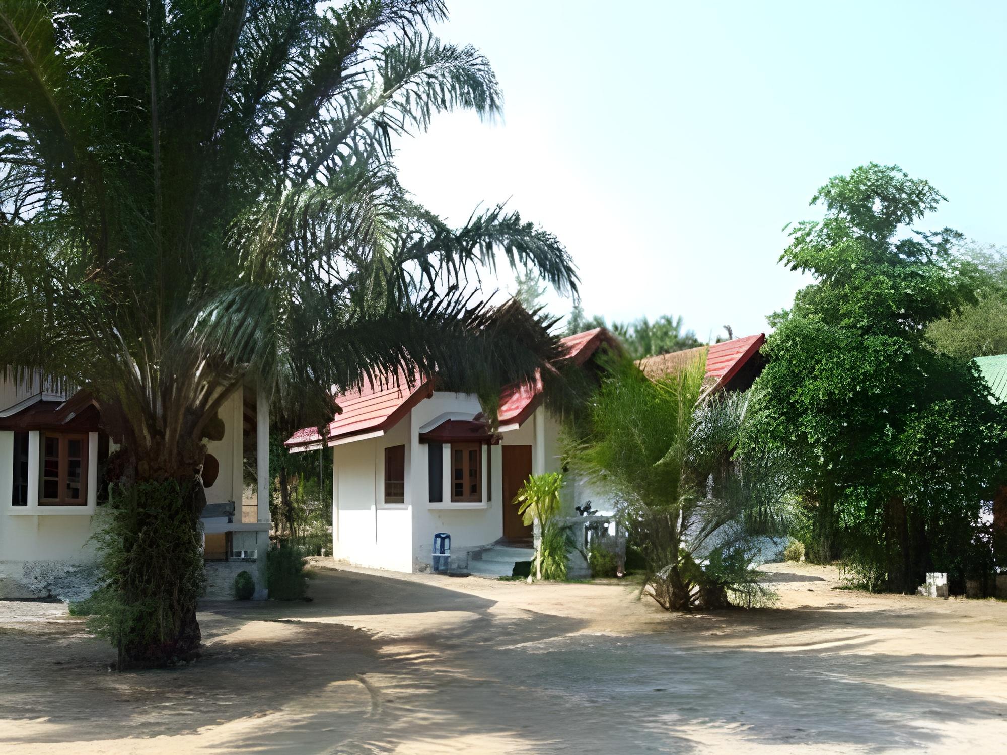 Chill Beach Resort 6/50