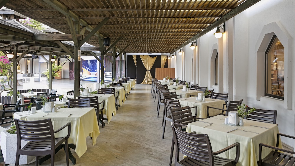 Ozkaymak Marina Hotel 87/98