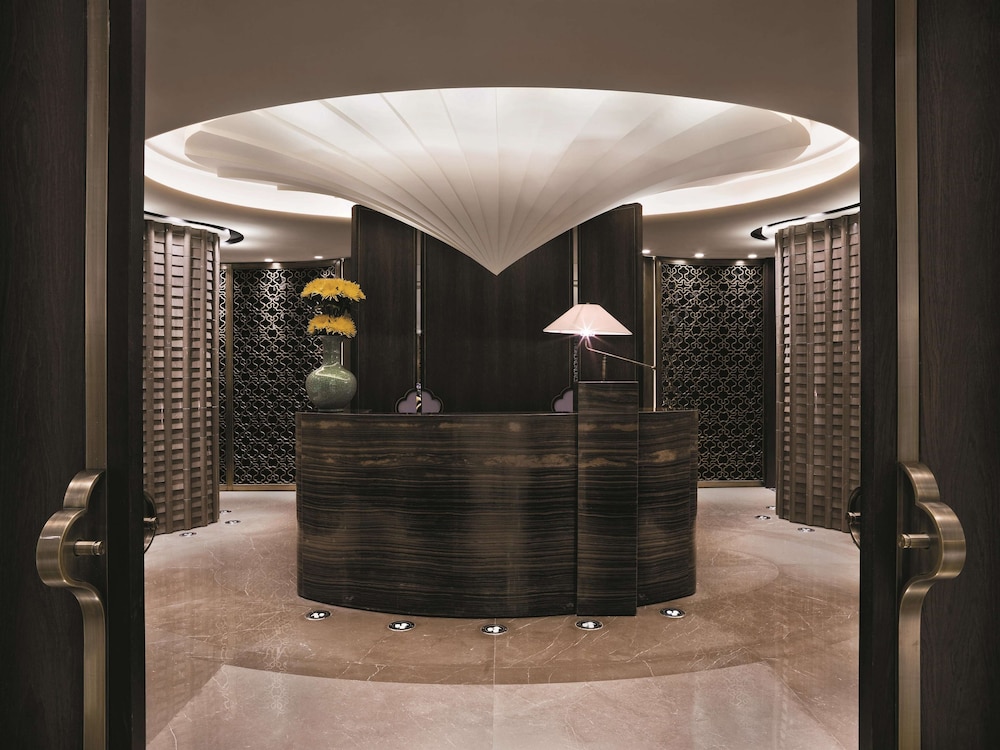Lobby at Shangri La Bosphorus Istanbul, ISTANBUL