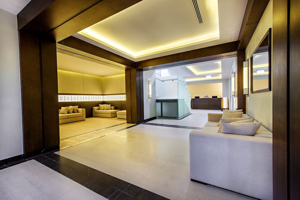 ARLAMOW HOTEL 3/50