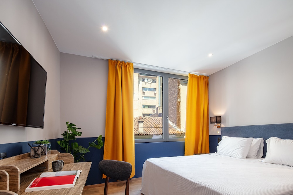 JUNIOR SUITE, CITY VIEW, TERRACE, HIGH FLOOR