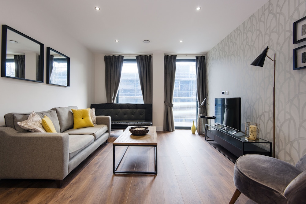 Twyne House Apartments 40/60