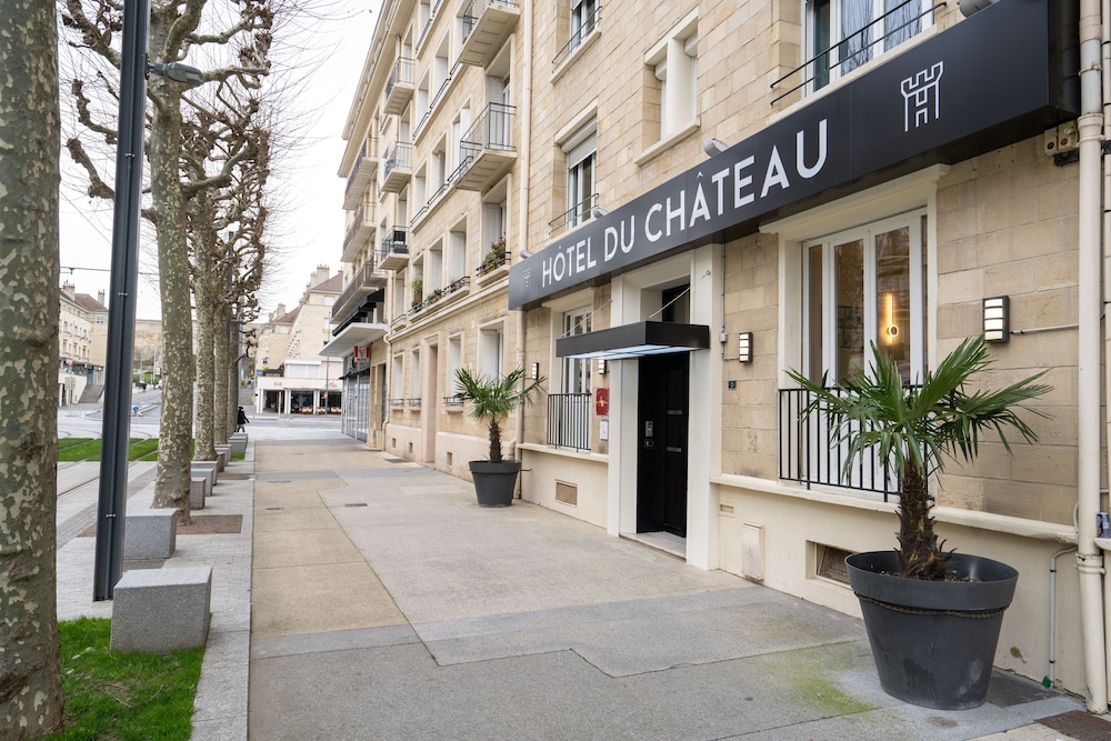 Hotel Du Chateau 33/38
