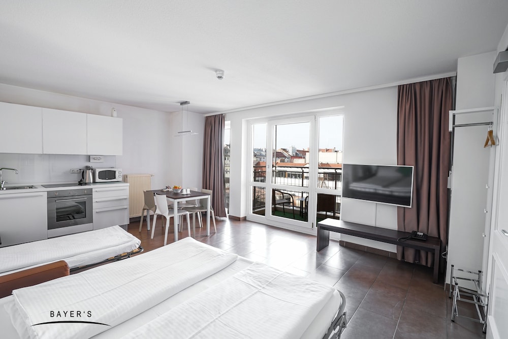 Bayers Boardinghouse & Hotel 19/50