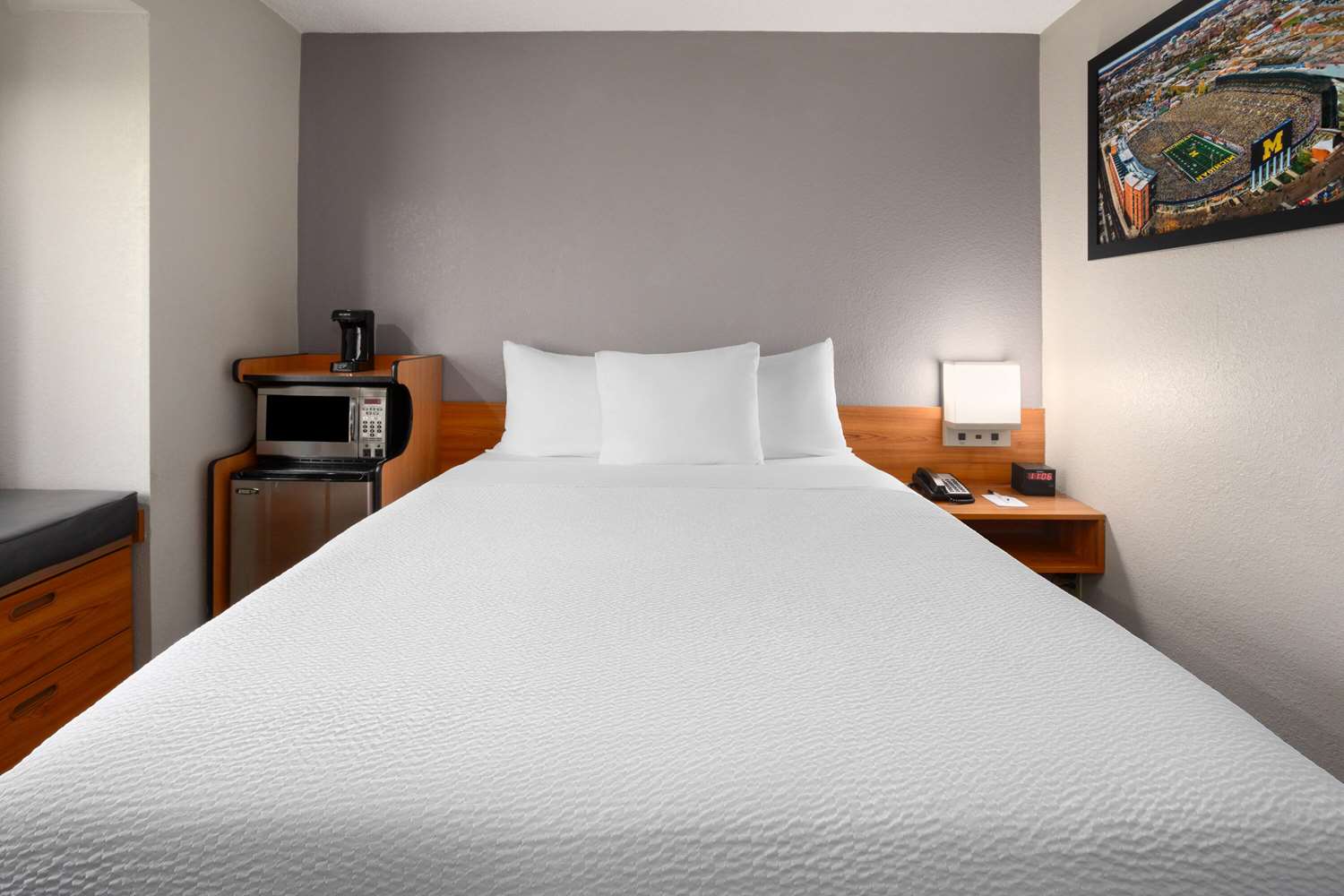 Microtel Inn And Suites Ann Arbor Plymouth Rd 20/39
