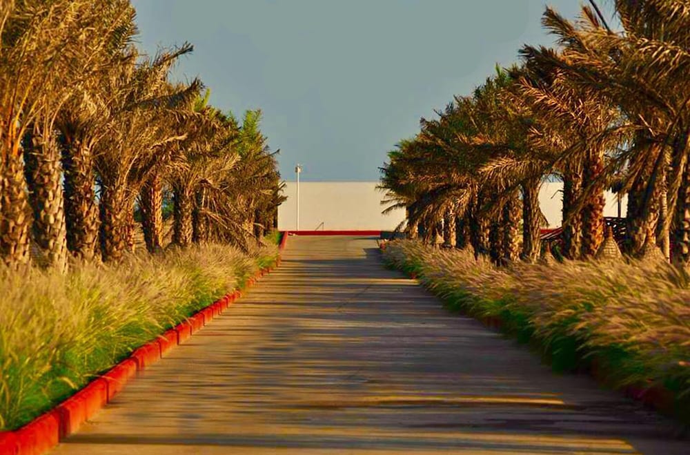Serena Beach Resort 36/50