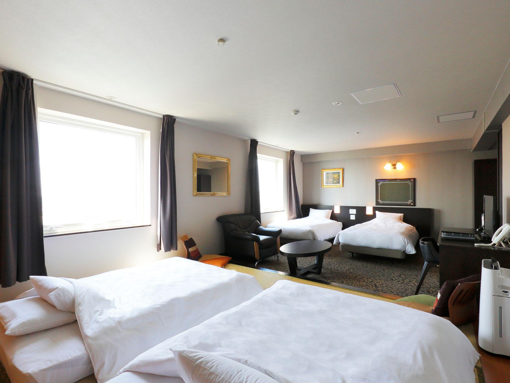 Semi Room, Family, 2 Semi Double and Twin Beds