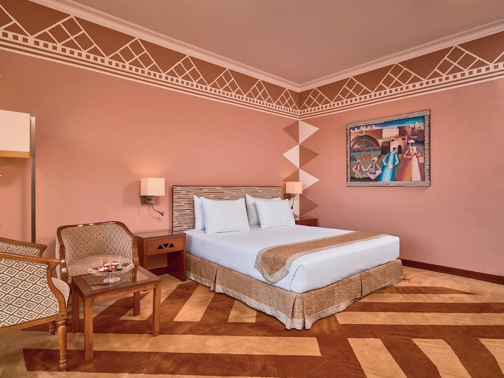 Classic, King Bed, Garden View