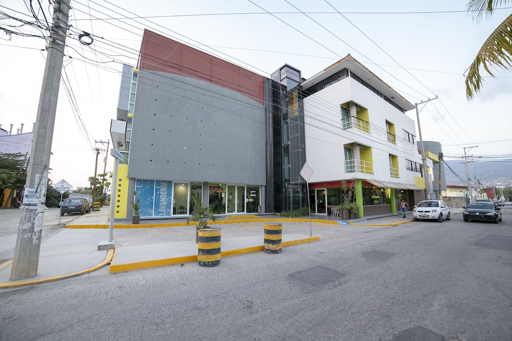 RS Suites Hotel 40/47