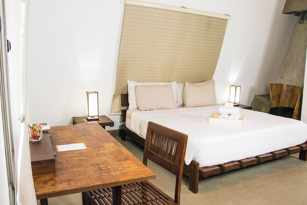 Asmara Urban Resort and Lifestyle Village Powered by ASTON 18/50