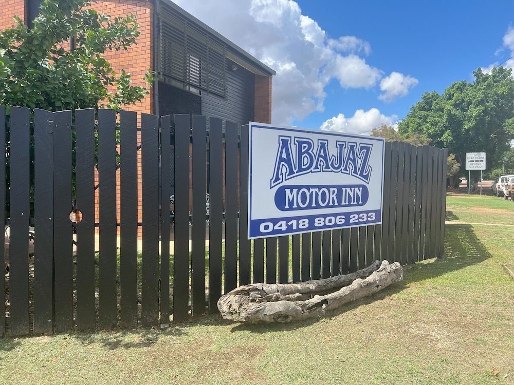 Abajaz Motor Inn 11/52