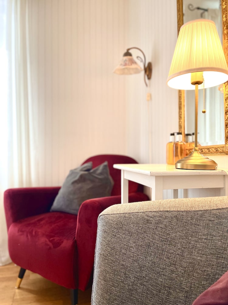 Hotell & Restaurang Solliden 35/50