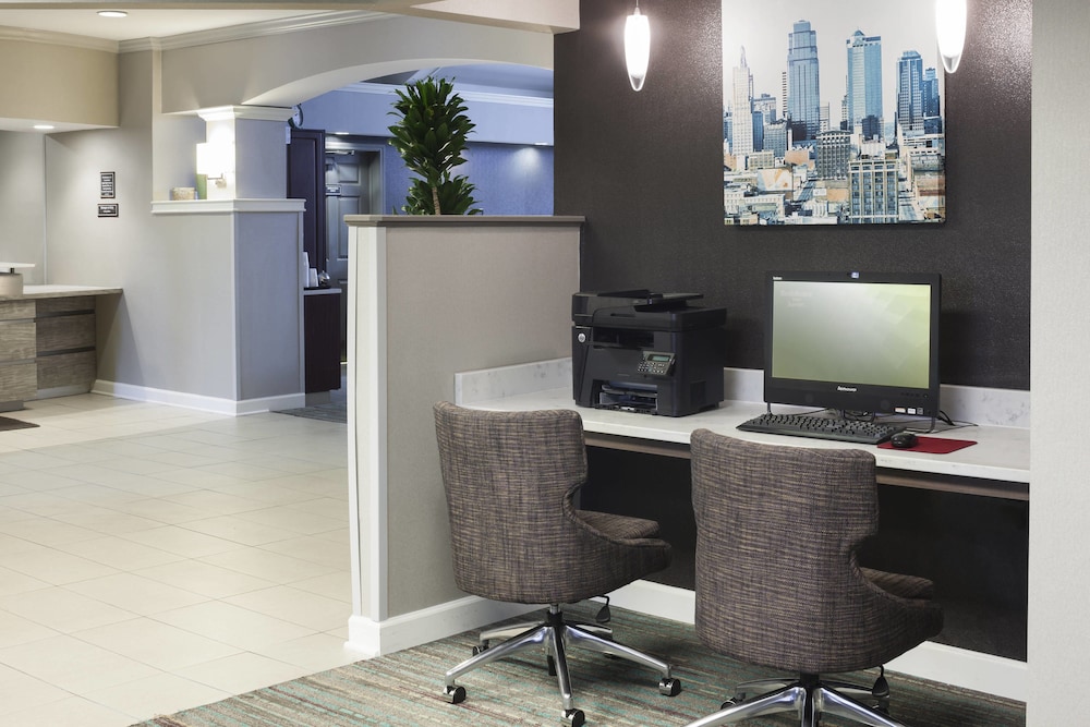 Residence Inn by Marriott Kansas City Overland Park 42/50