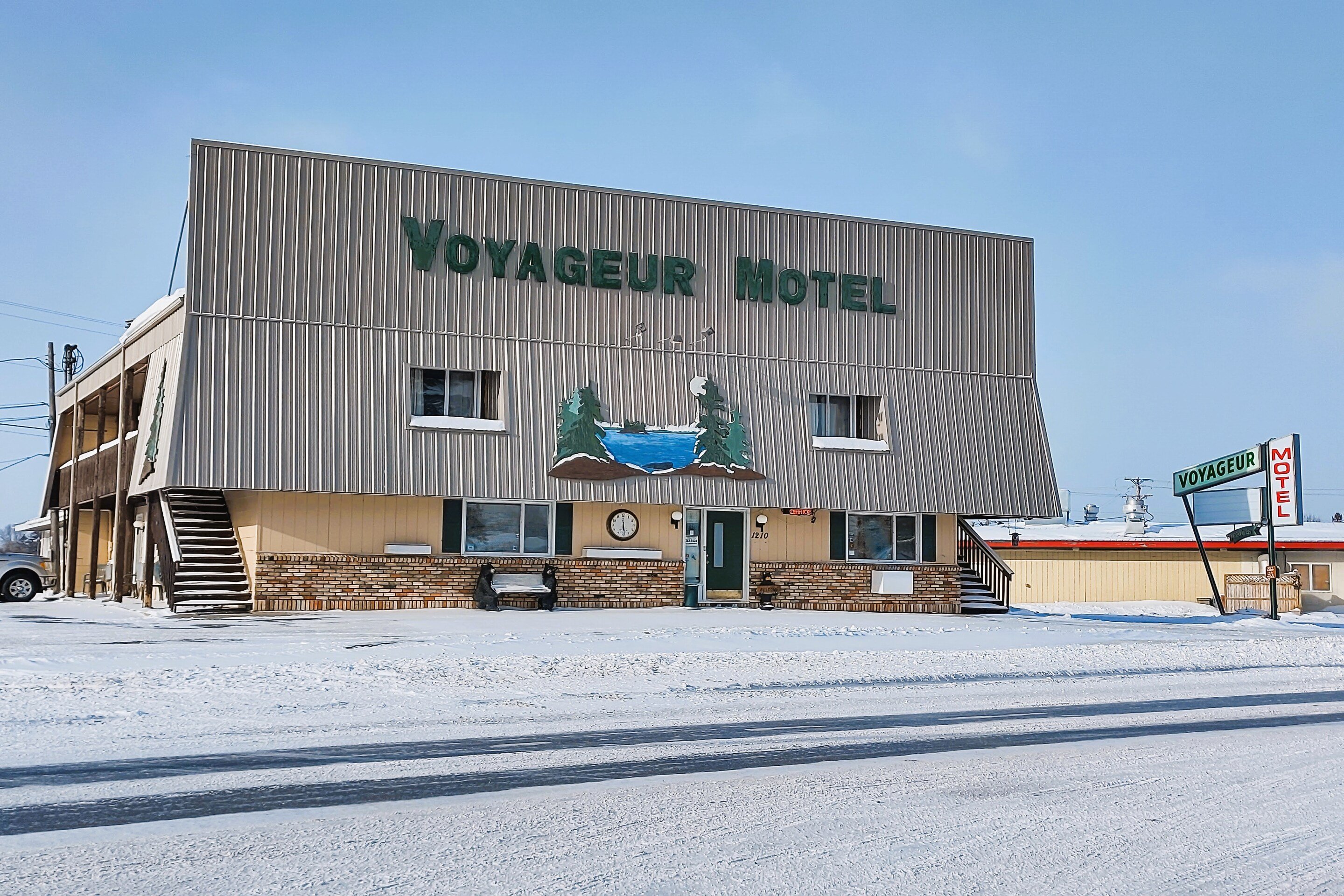 Hotels Voyageur at International Falls MN 3/25