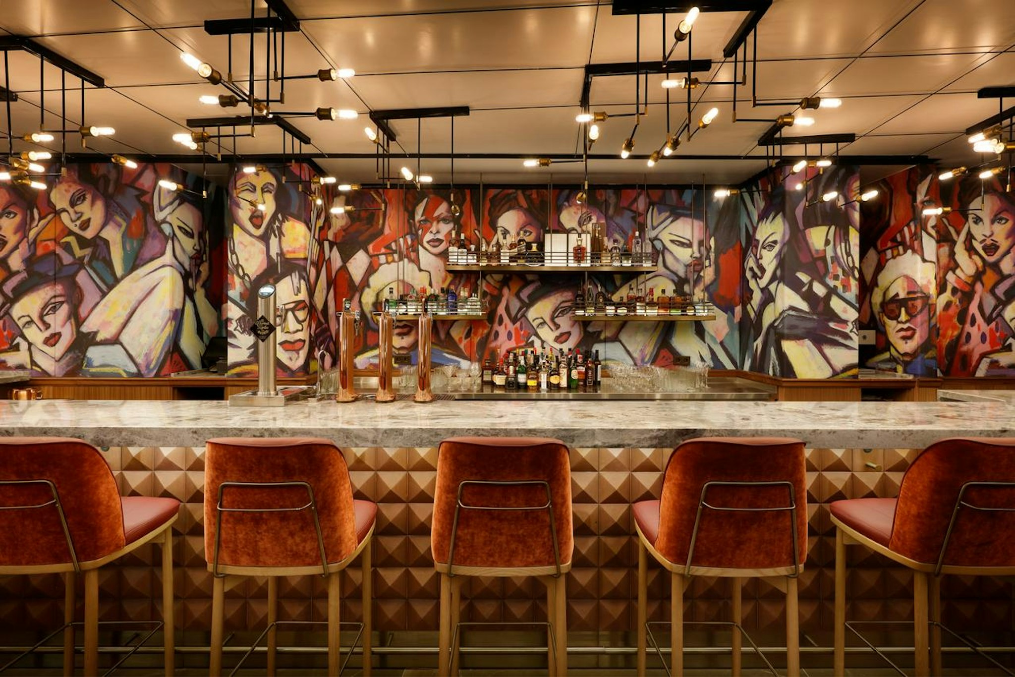 Hard Rock Hotel Madrid 63/81