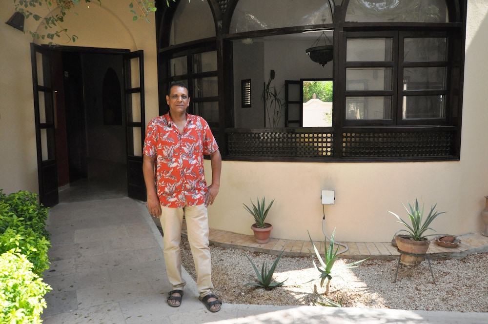 El Nakhil Hotel 8/50