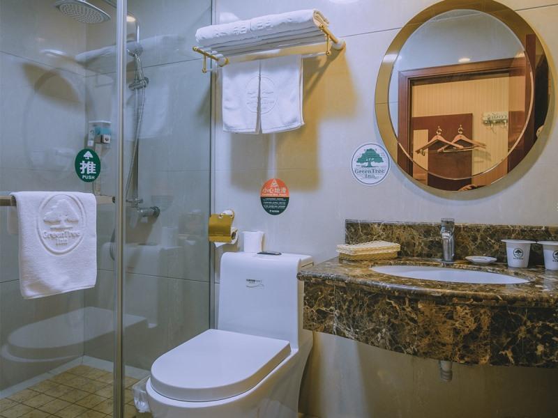 Greentree Inn Zhejiang Jiaxing Zhapu Jiulong Mountain Express Hotel 45/46
