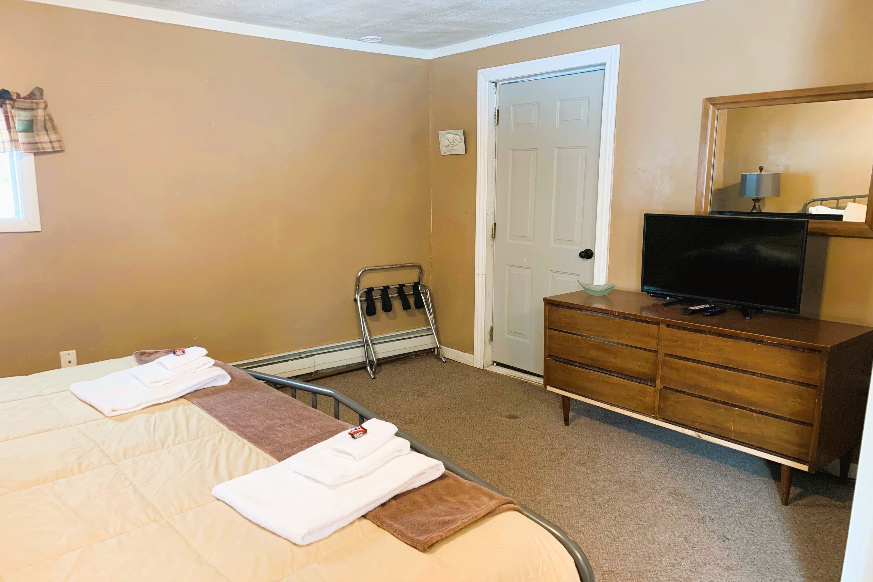 Love Hotels St John River at Fort Kent ME 45/59