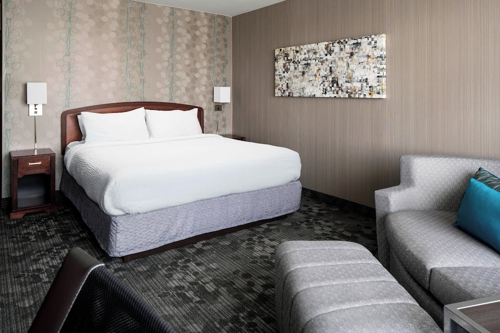 Room, King Bed, Sofa